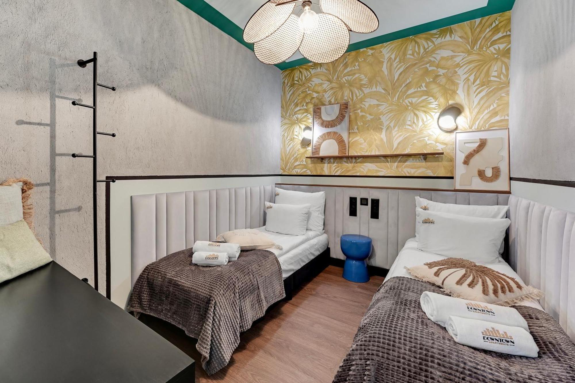 Doki Living - Foodhall & Parking By Downtown Apartments Gdańsk Eksteriør billede