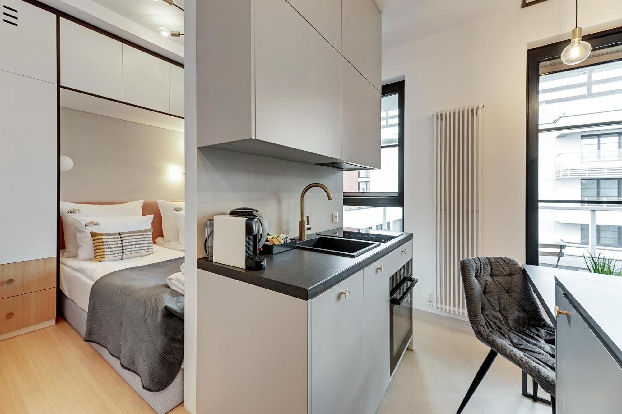 Doki Living - Foodhall & Parking By Downtown Apartments Gdańsk Eksteriør billede