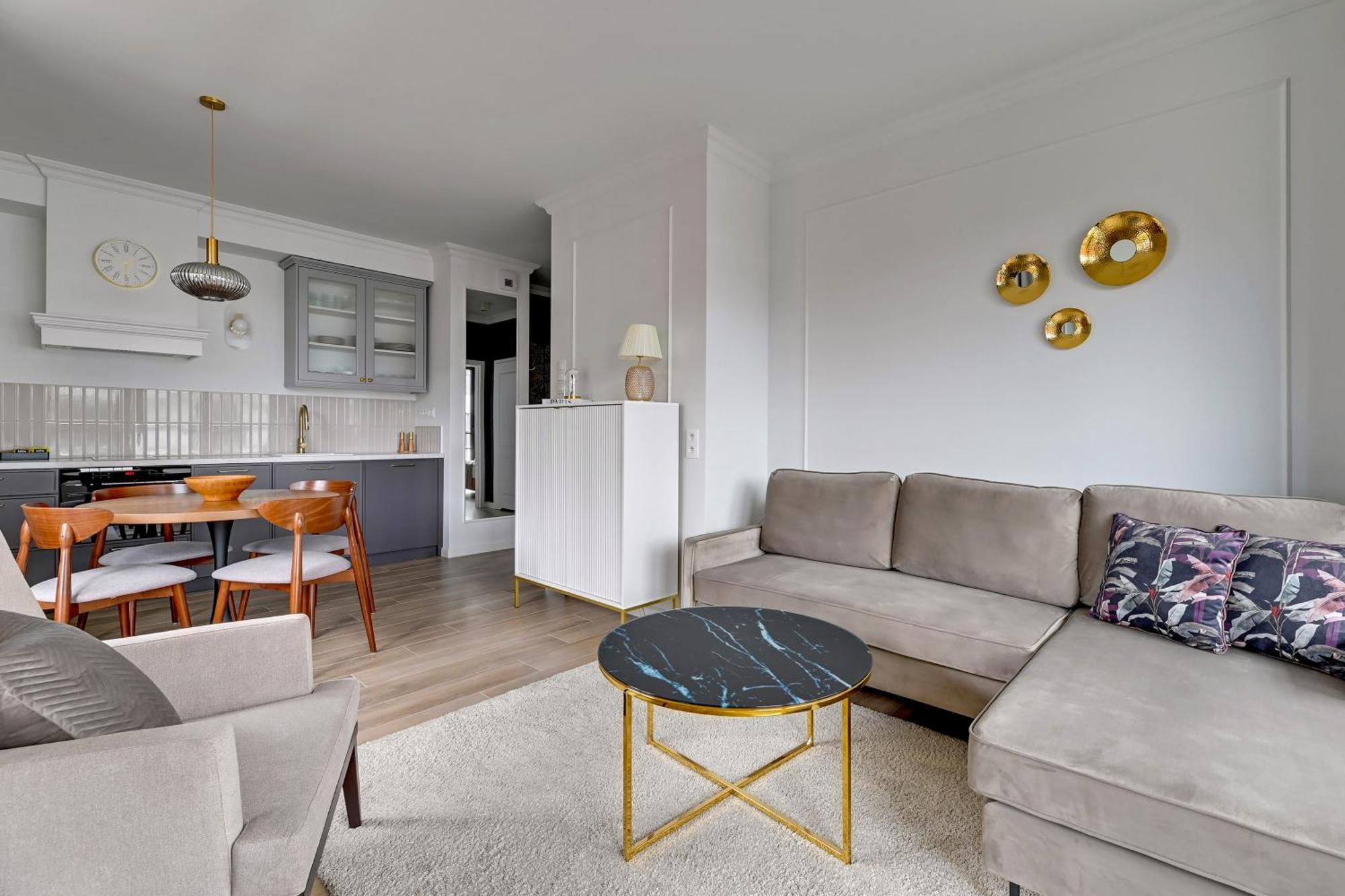 Doki Living - Foodhall & Parking By Downtown Apartments Gdańsk Eksteriør billede
