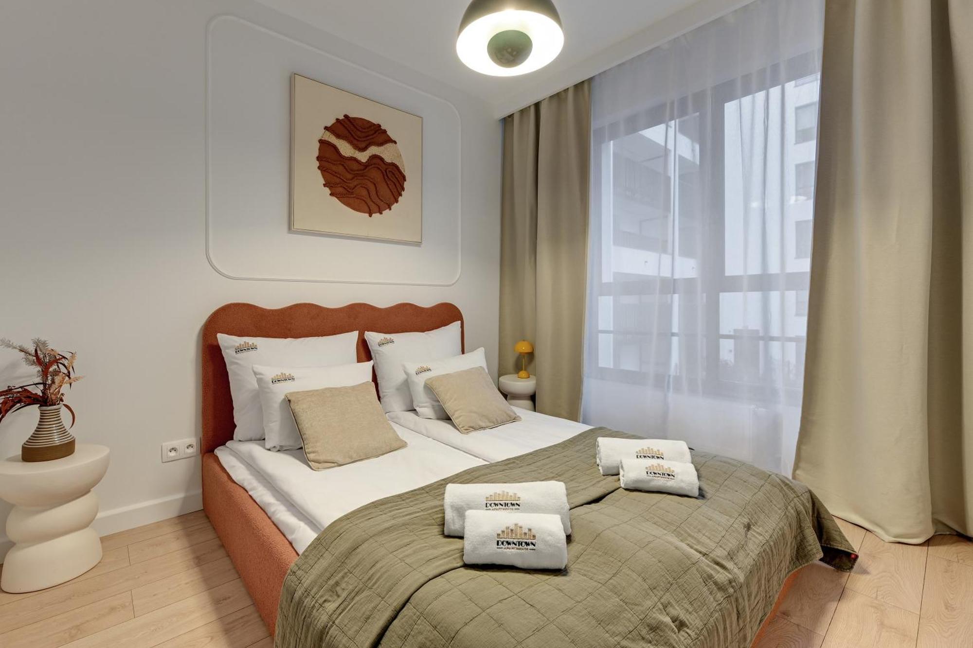 Doki Living - Foodhall & Parking By Downtown Apartments Gdańsk Eksteriør billede